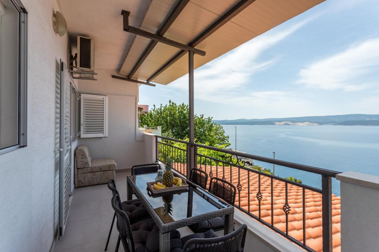 Apartments Drago Kovacic Омиш Экстерьер фото